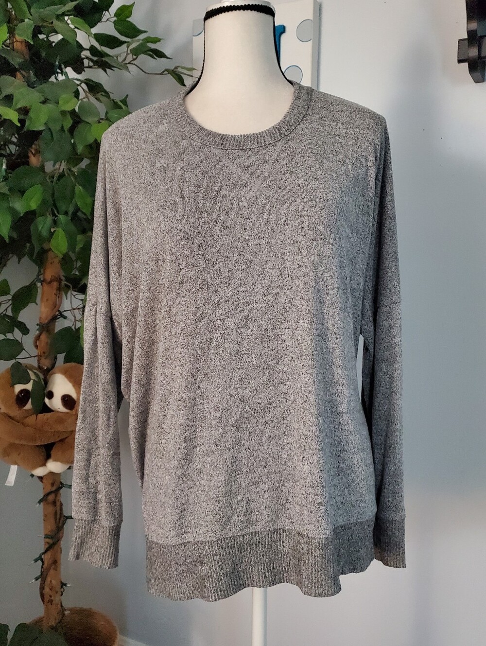 AERIE Oversized Lightweight Split Hem Sweater S